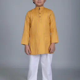 Vastraa Fusion Boys Yellow Striped Pure Cotton Kurta-40