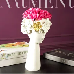 THE ARTMENT White Surreal Faces Table Planter-32