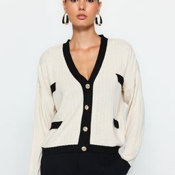 Trendyol Colourblocked V-Neck Cardigan Sweater-image-5