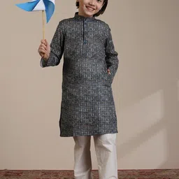 Manyavar Boys Ethnic Motifs Printed Regular Straight Kurta With Pyjamas image 5
