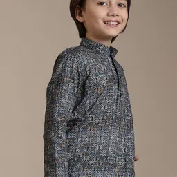 Manyavar Boys Ethnic Motifs Printed Regular Straight Kurta With Pyjamas image 3
