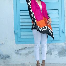 AESHAANE Women Coloublocked Pure Silk Shrug-23