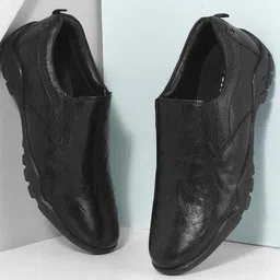 Mochi Men Leather Slip-On Sneakers-image-59