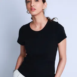 Strong And Brave Women Extended Sleeves Monochrome Pockets Slim Fit T-shirt-image-15