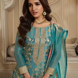 Seerat Round Neck Long Sleeves Ethnic Motifs Straight Kurta with Trouser & Dupatta image 2