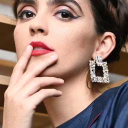 ODETTE Classic Studs Earrings-11