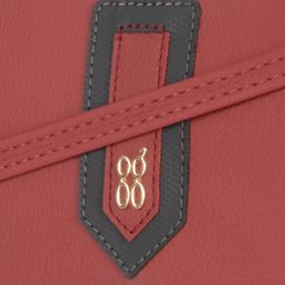 Baggit Structured Sling Bag image 5