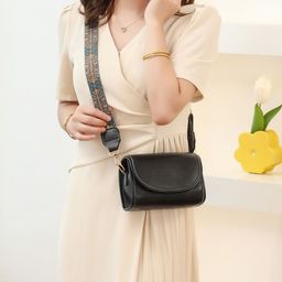 Diva Dale PU Structured Sling Bag image 5