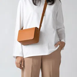 DailyObjects Textured Leather Structured Sling Bag with Zip Wallet image 5