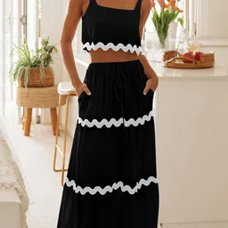 StyleCast Black Shoulder Straps Crop Top With Skirt-4