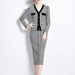 JC Collection Checked Puffed Sleeves Top With Skirt-image-5