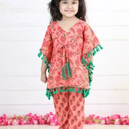 kidcetra Girls Floral Printed Pure Cotton V-Neck Kaftan Kurta With Trousers-image-86