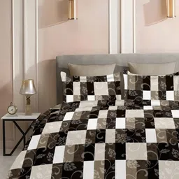 Laying Style Black & White Floral Printed Double King Regular Bedding Set-picture-36