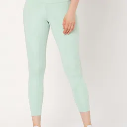 Silvertraq Women Sea Green Anti Odour Sports Tights-image-17