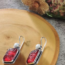 EL REGALO Red Geometric Drop Earrings-34