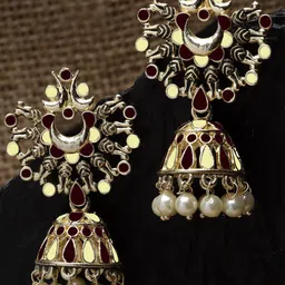 KARATCART Gold Plated Kundan Studded Jhumkas-image-72