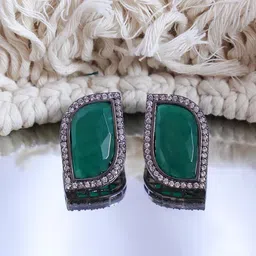 Ozanoo Classic Studs Earrings-26