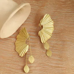 SOHI Gold-Plated Floral Drop Earrings-picture-10