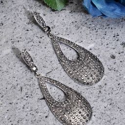 SOHI Silver-Plated Teardrop Shaped Drop Earrings-16