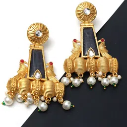 Ozanoo Gold-Plated Floral Drop Earrings-31