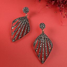 SOHI Silver-Plated Drop Earrings-19