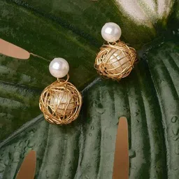 Softwrap Circular Studs Earrings image 1