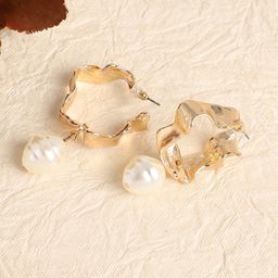 SOHI Gold-Plated Contemporary Drop Earrings-image-31