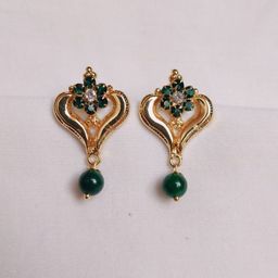 kurdekars divuu Gold Plating Contemporary Artificial Beads Antique Studs Earrings-24