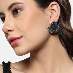 SOHI Silver-Plated Drop Earrings image 4