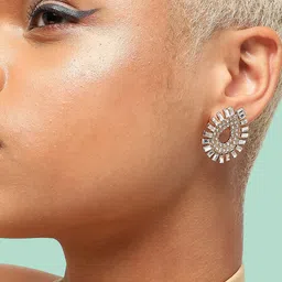 SOHI Gold-Plated Contemporary Drop Earrings-50