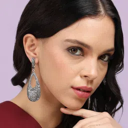 SOHI Silver-Plated Teardrop Shaped Drop Earrings image 5