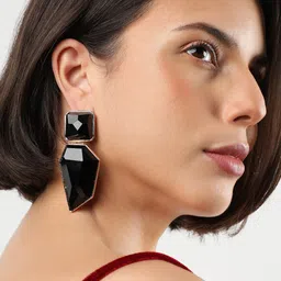 SOHI Gold-Plated Contemporary Drop Earrings-38