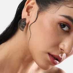 SOHI Gold-Plated Artificial Stones-Studded Studs Earrings image 5