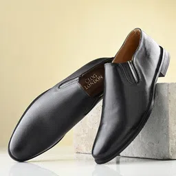 CLOG LONDON Men Textured Leather Formal Slip-On Shoes-image-96