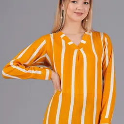 KPF Striped Regular Top-picture-16