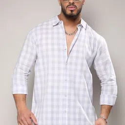 Instafab Plus Men Comfort Fit Spread Collar Gingham Checked Cotton Casual Shirt-image-54