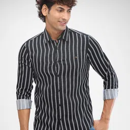 SPYKAR Men Slim Fit Opaque Striped Spread Collar Casual Shirt-image-94