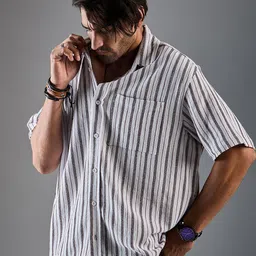 CHIMPAAANZEE Oversized Vertical Striped Spread Collar Casual Shirt-picture-42