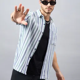 CHIMPAAANZEE Men Spread Collar Striped Casual Shirt-picture-1