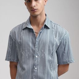 HIGHLANDER Men Spread Collar Vertical Striped Relaxed Fit Casual Shirt-image-59