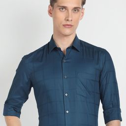 Arrow Manhattan Slim Fit Windowpane Checked Cutaway Collar Pure Cotton Formal Shirt-image-64