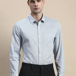 INVICTUS Standard Micro Ditsy Printed Cotton Slim Fit Formal Shirt-image-52