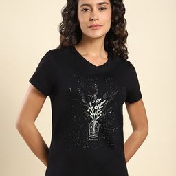 Van Heusen Printed V-Neck Short Sleeves Relaxed T-shirt-image-44