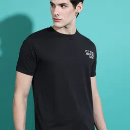 HIGHLANDER Relaxed Fit Hooded Popcorn Structured T-Shirt-image-44