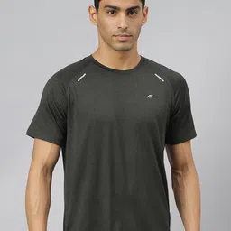 Alcis Men Soft-Tech Anti-Static Slim-Fit Athleisure T-Shirt-image-12