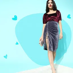 QUIERO Women Grey Solid Velvet Straight Skirt-image-40