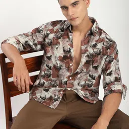 Beyoung Men Spread Collar Abstract Printed Cotton Casual Shirt-image-85