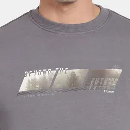 t-base Typography Printed Sweatshirt image 5