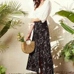 Berrylush Abstract Printed High-Rise A-line Maxi Skirt-picture-18