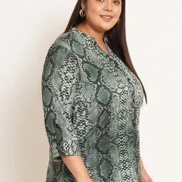 U&F Beyond Plus Size Abstract Printed Mandarin Collar Roll-Up Sleeves Shirt Style Top image 2